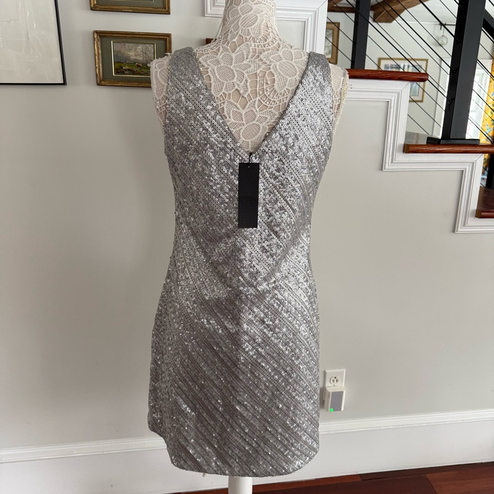 BANANA REPUBLIC Monogram Silver Sequin Dress NWT Sz 10 - Picture 4 of 5